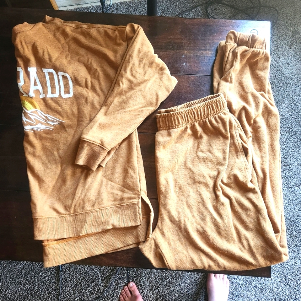 Colorado Sweatsuit